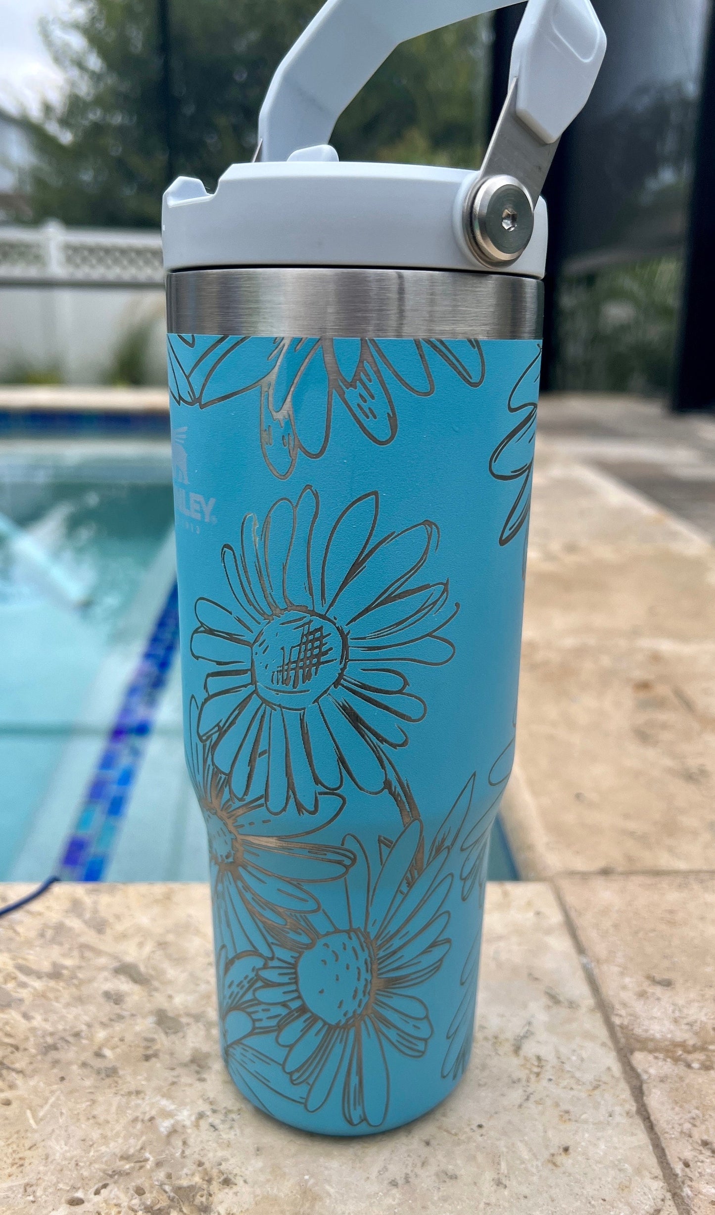 30 Oz DAISY Stanley Iceflow Flip Straw-Engraved